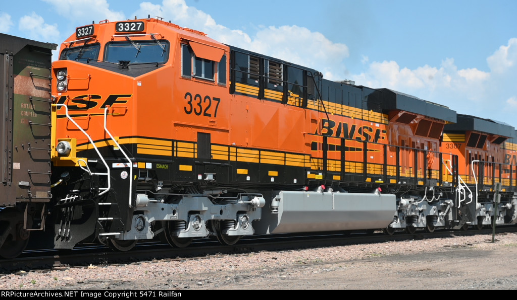Brand New! - BNSF 3327